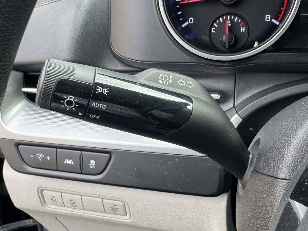 2022 Kia Carnival LX