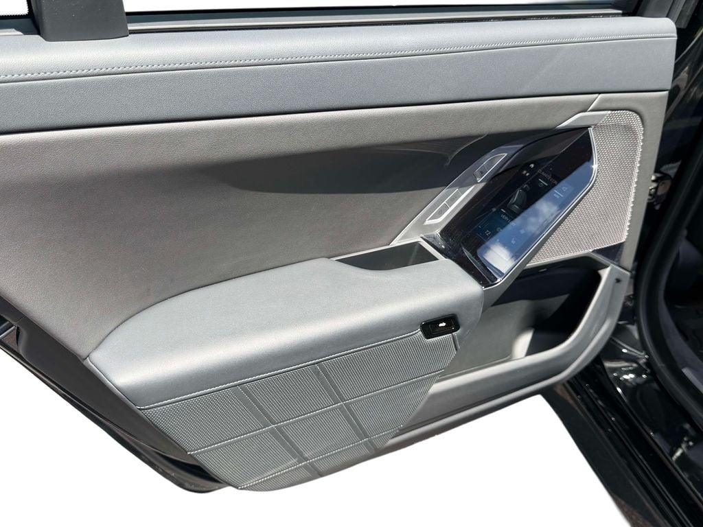 2024 BMW 7 Series 760i xDrive