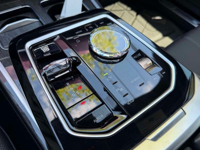 2024 BMW 7 Series 760i xDrive