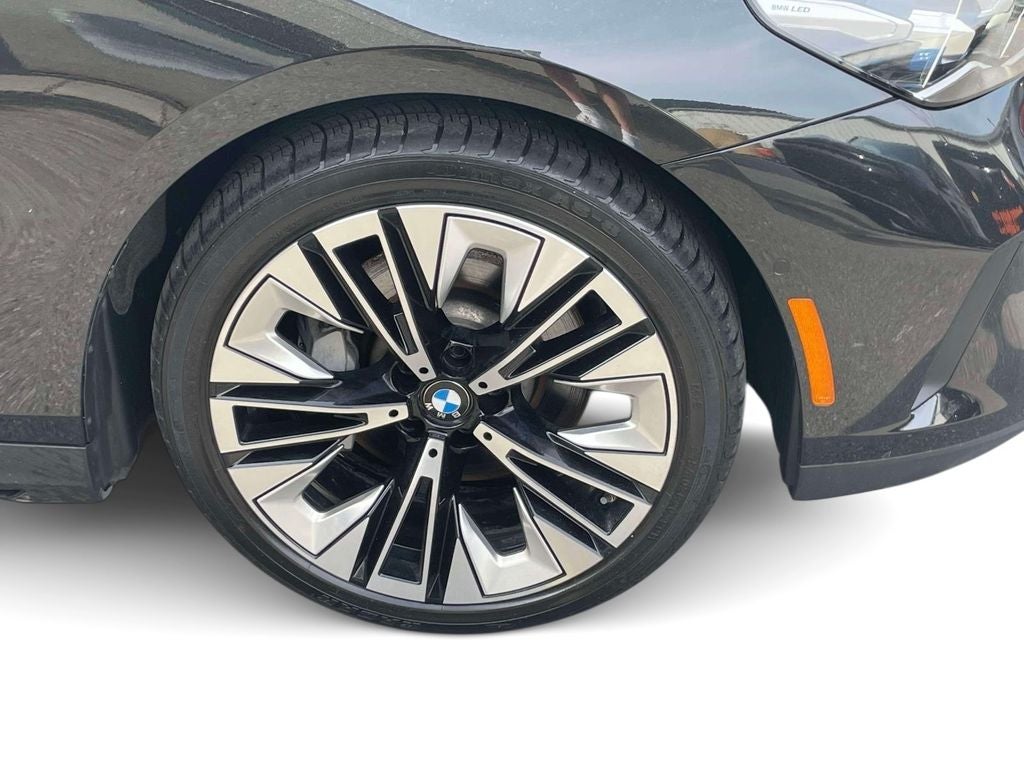 2025 BMW 5 Series 530i xDrive