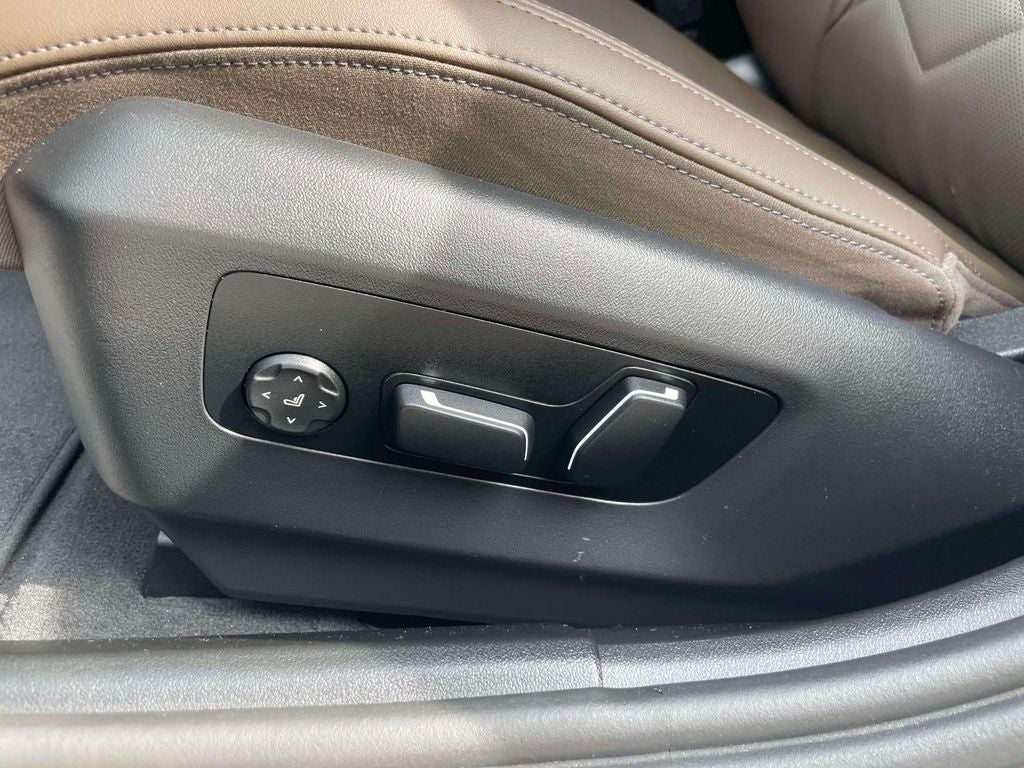 2025 BMW 5 Series 530i xDrive