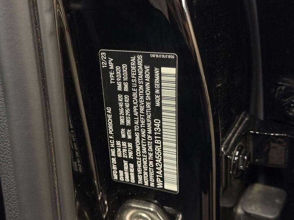 2024 Porsche Macan T