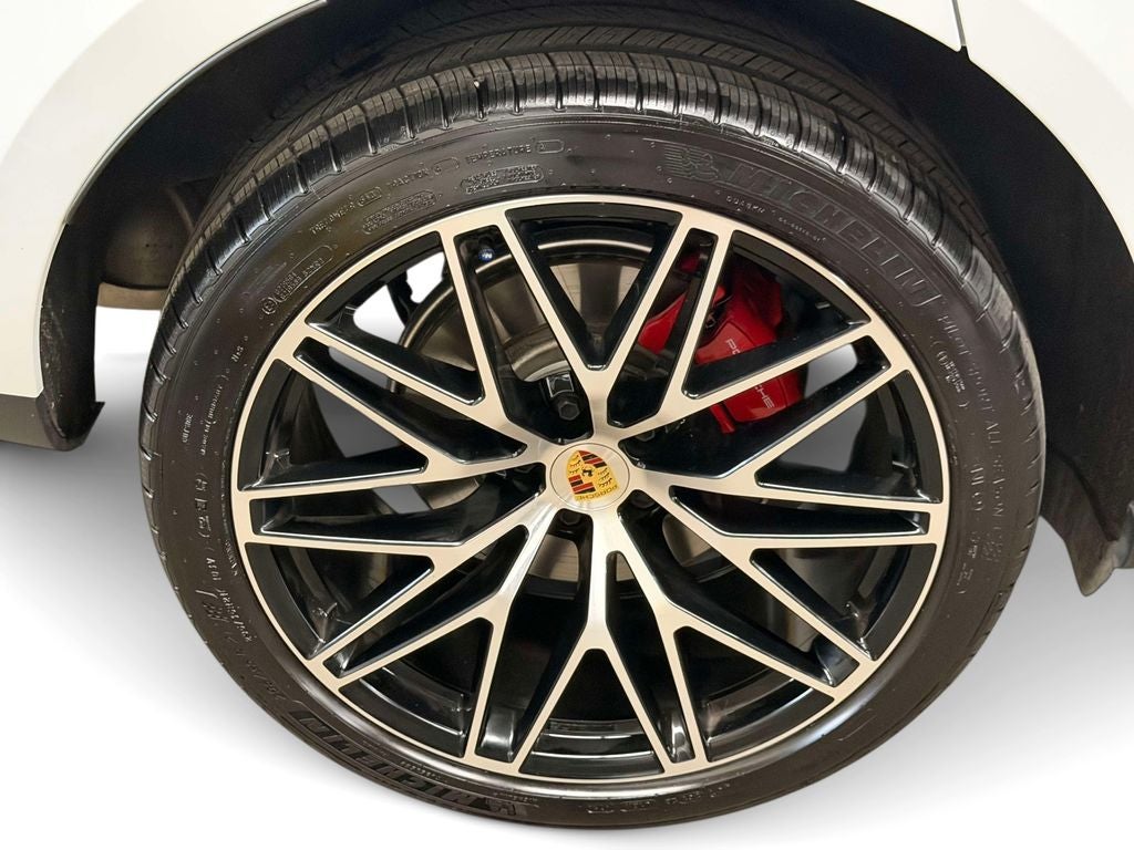 2025 Porsche Macan S