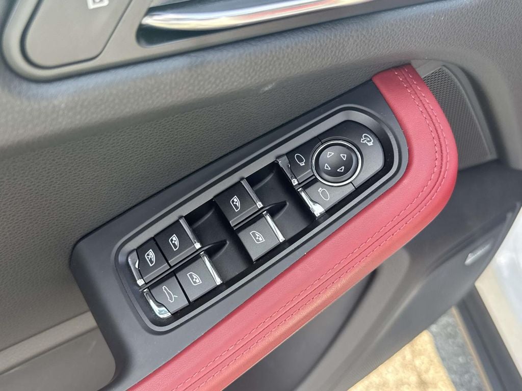 2025 Porsche Macan S