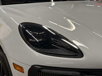 2025 Porsche Macan S