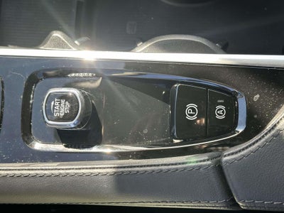 2023 Volvo XC90 B6 Plus 6-Seater