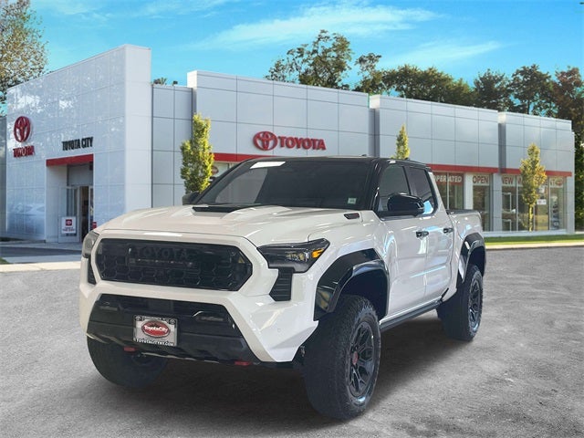 2025 Toyota Tacoma i-FORCE MAX Tacoma TRD Pro