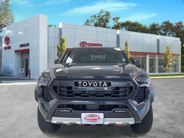 2026 Toyota Tacoma i-FORCE MAX Tacoma Trailhunter