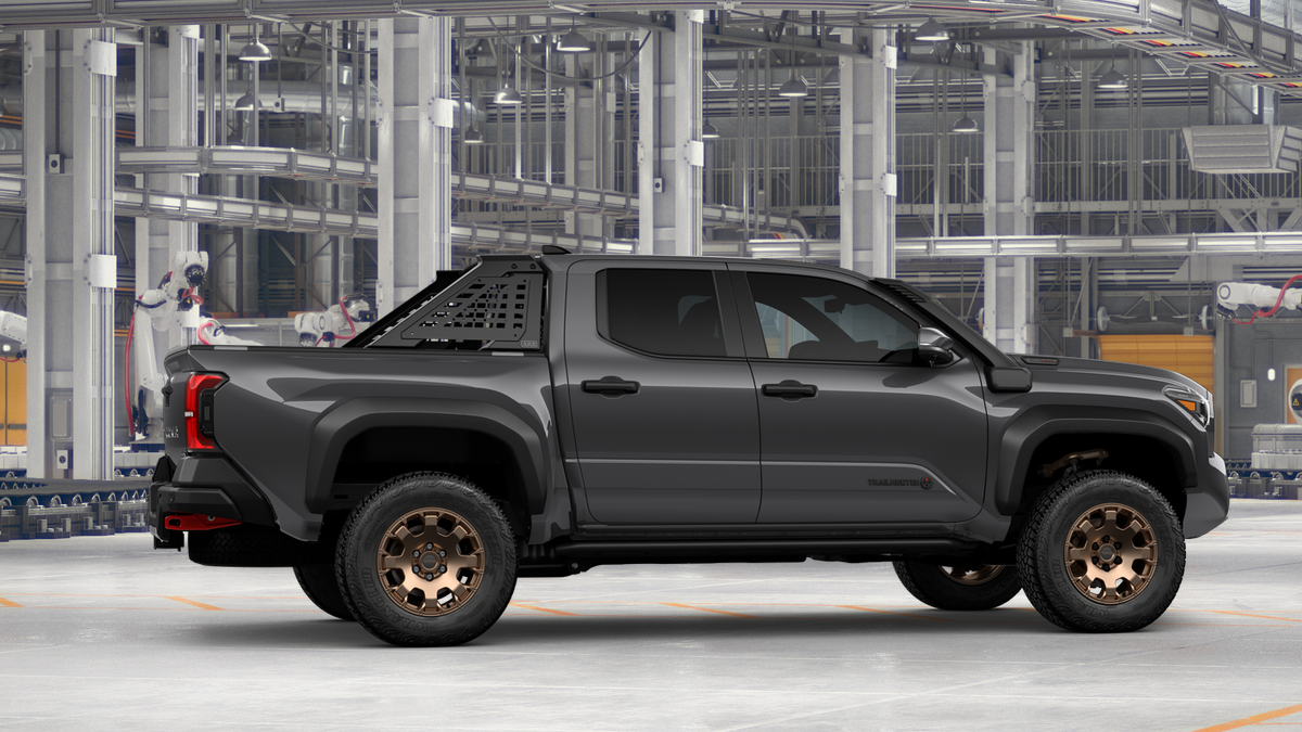 2026 Toyota Tacoma i-FORCE MAX Tacoma Trailhunter