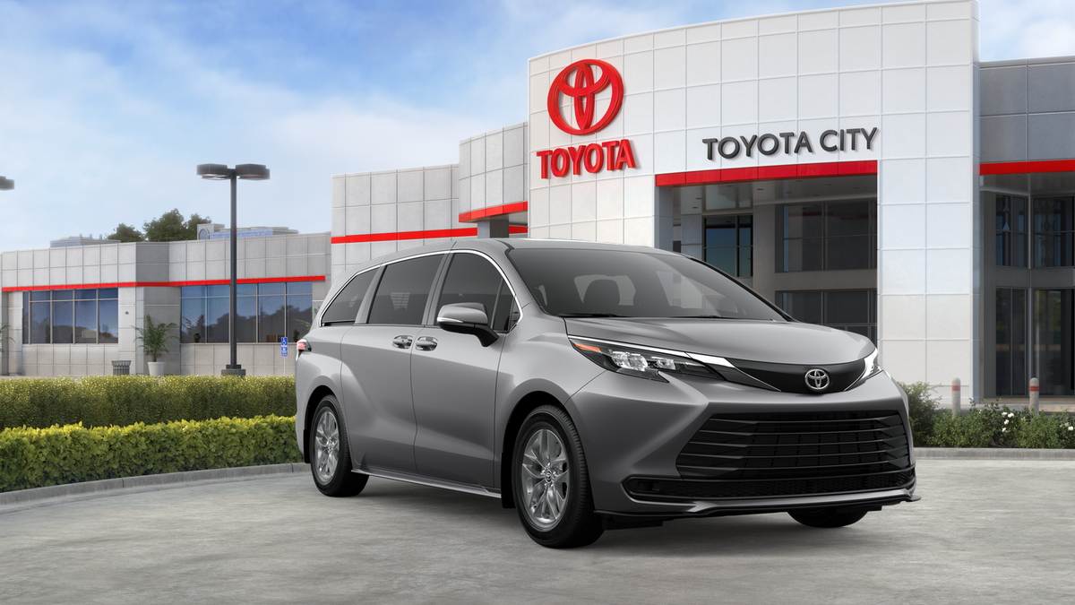 2026 Toyota Sienna LE
