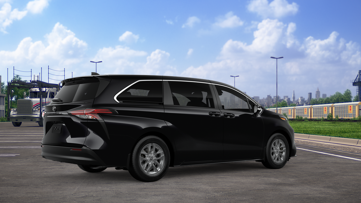 2026 Toyota Sienna LE