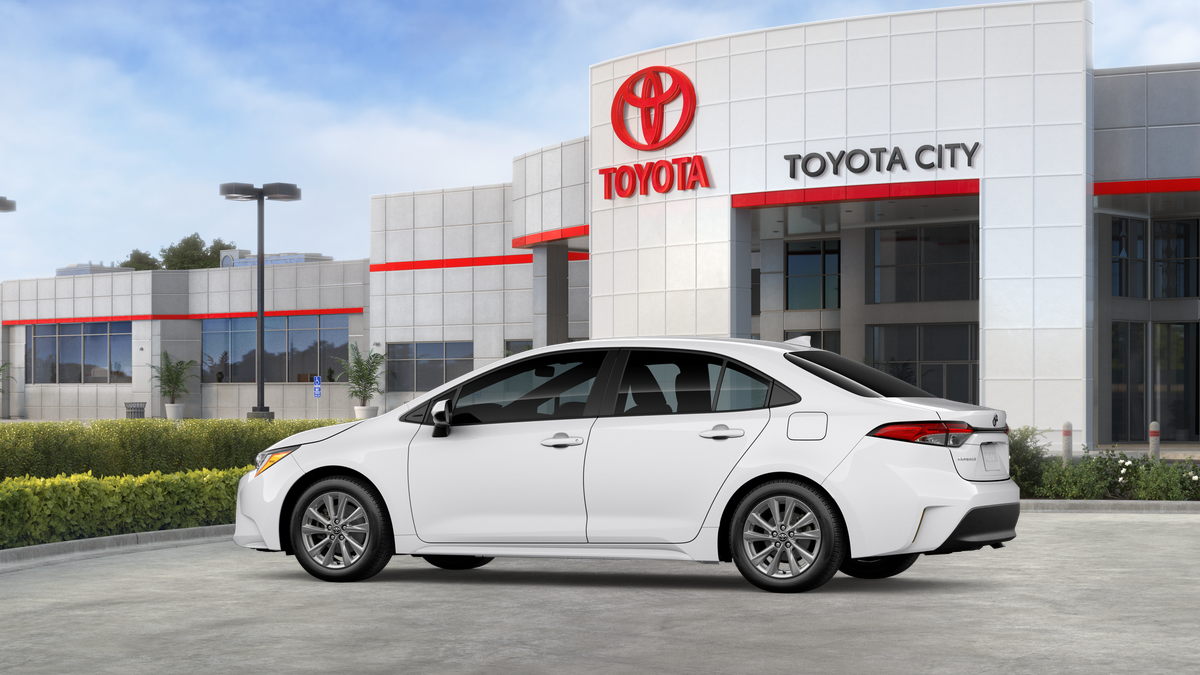 2026 Toyota Corolla LE