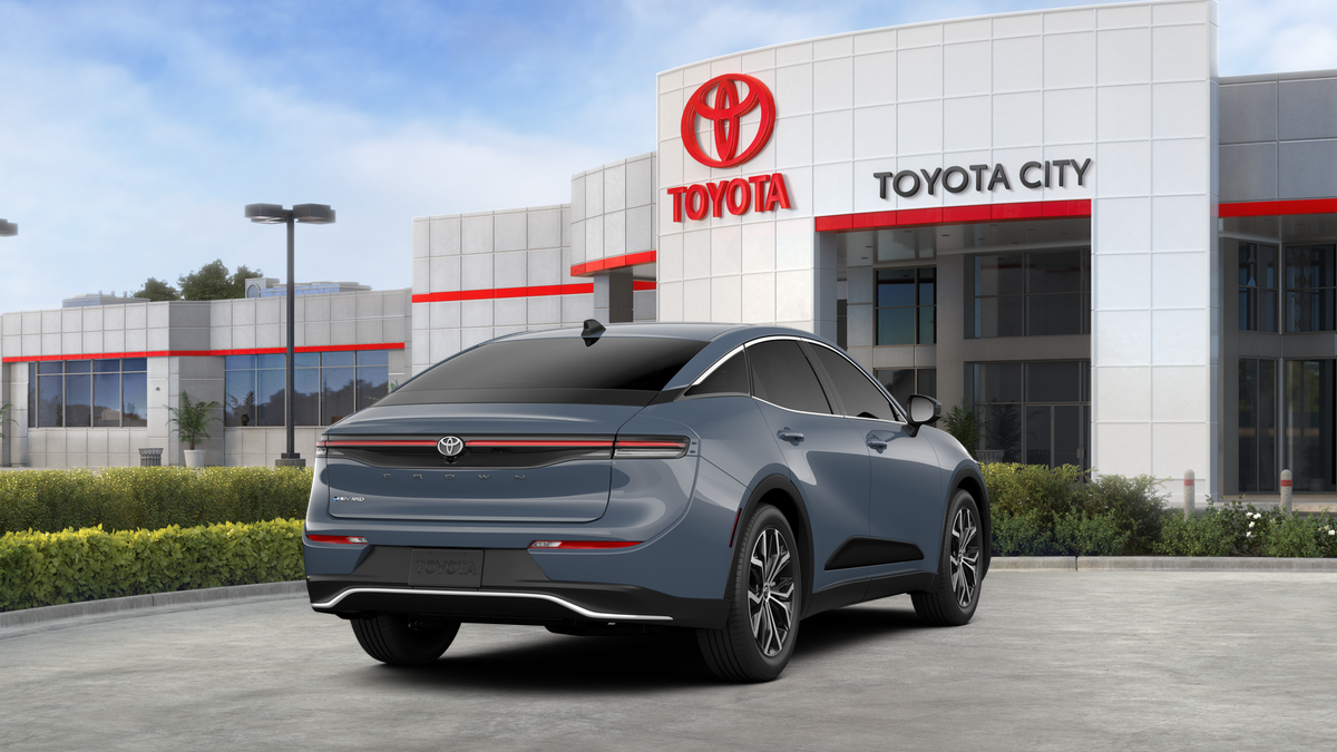 2026 Toyota Toyota Crown XLE