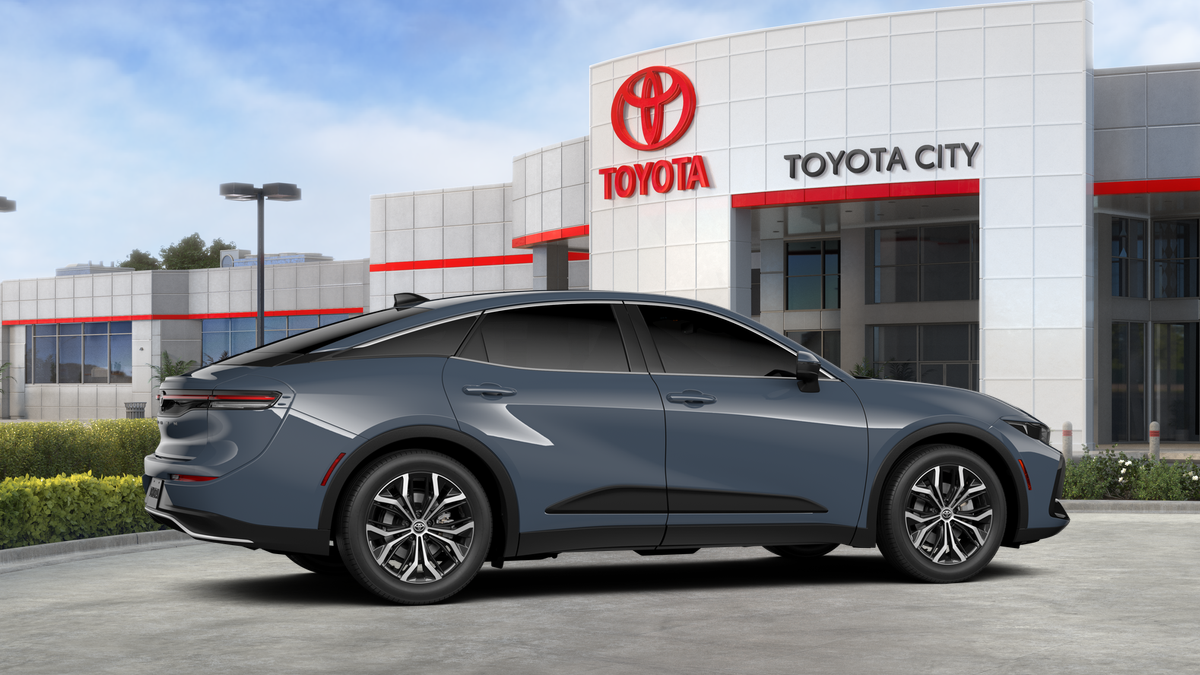 2026 Toyota Toyota Crown XLE