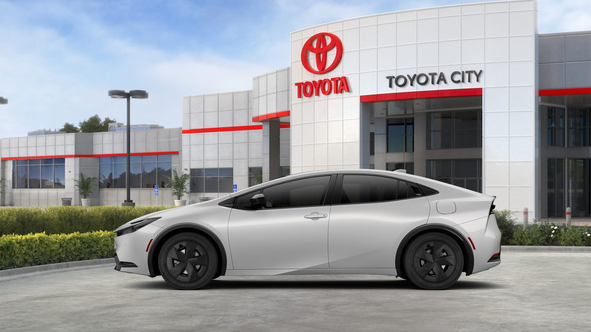 2026 Toyota Prius LE