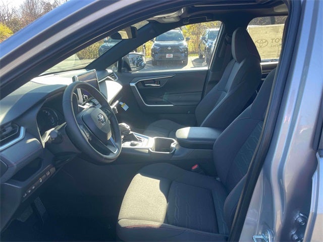 2025 Toyota RAV4 Plug-in Hybrid SE