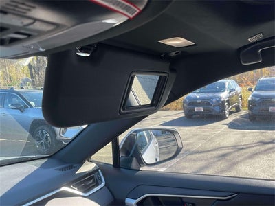 2025 Toyota RAV4 Plug-in Hybrid SE